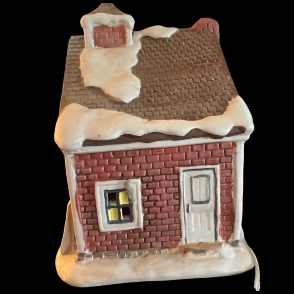 Vintage American Greetings Ingleby Village School House in Box Christmas 1990’s - Picture 12 of 14